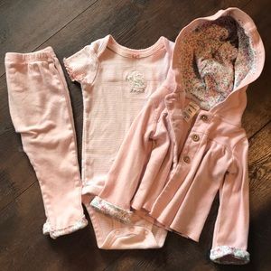 🌸 Carter’s 9m pink & floral 3pc set 🌸